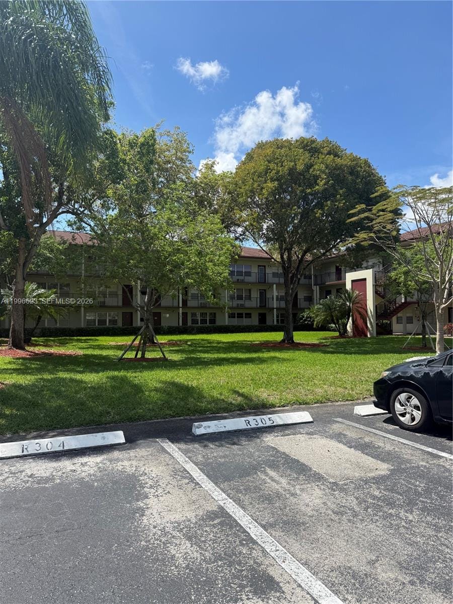 150 SW 134th Way 103R, Pembroke Pines, FL 33027 photo 2