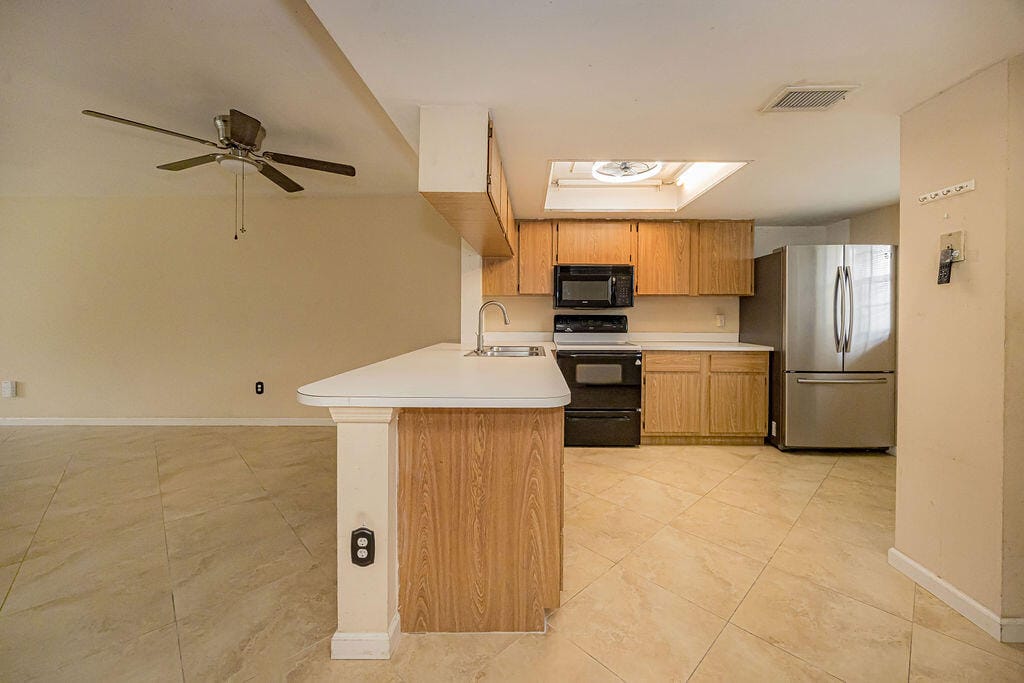 1501 Palm Beach Trace Drive, Royal Palm Beach, FL 33411 photo 13