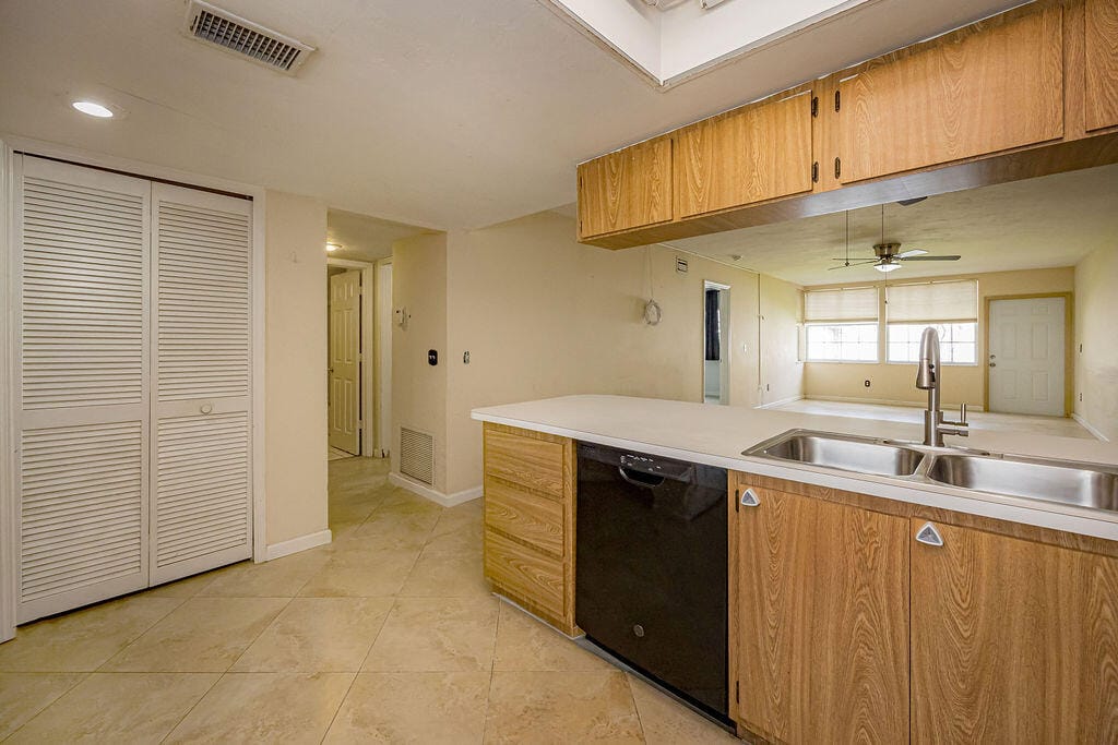 1501 Palm Beach Trace Drive, Royal Palm Beach, FL 33411 photo 14