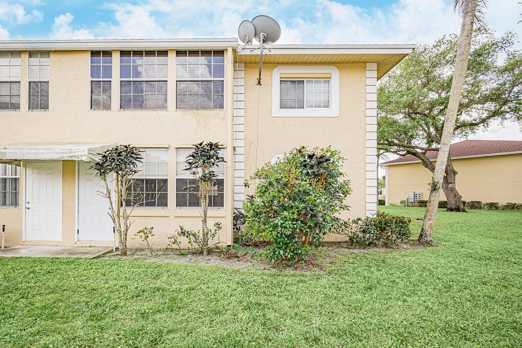 1501 Palm Beach Trace Drive, Royal Palm Beach, FL 33411 photo 3