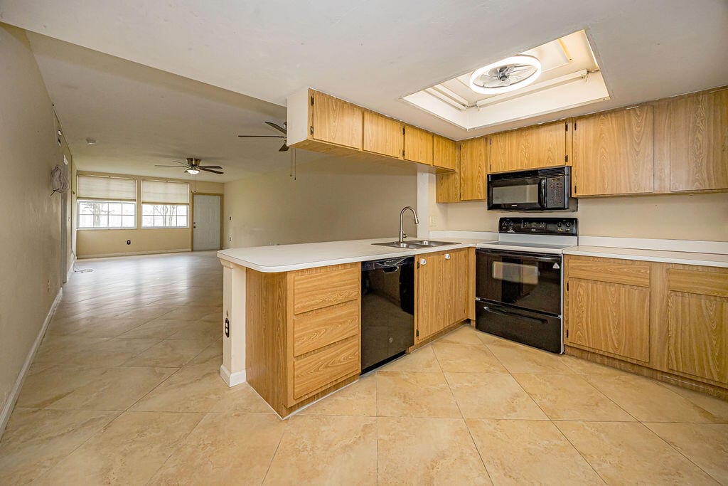 1501 Palm Beach Trace Drive, Royal Palm Beach, FL 33411 photo 9