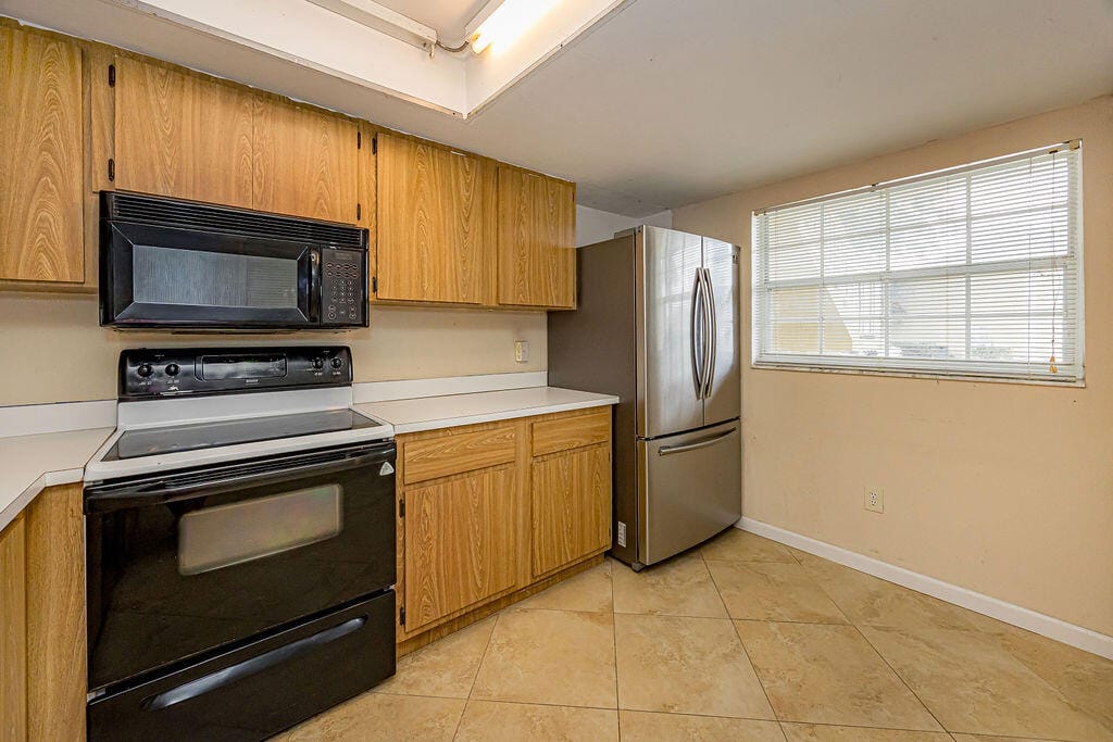 1501 Palm Beach Trace Drive, Royal Palm Beach, FL 33411 photo 10