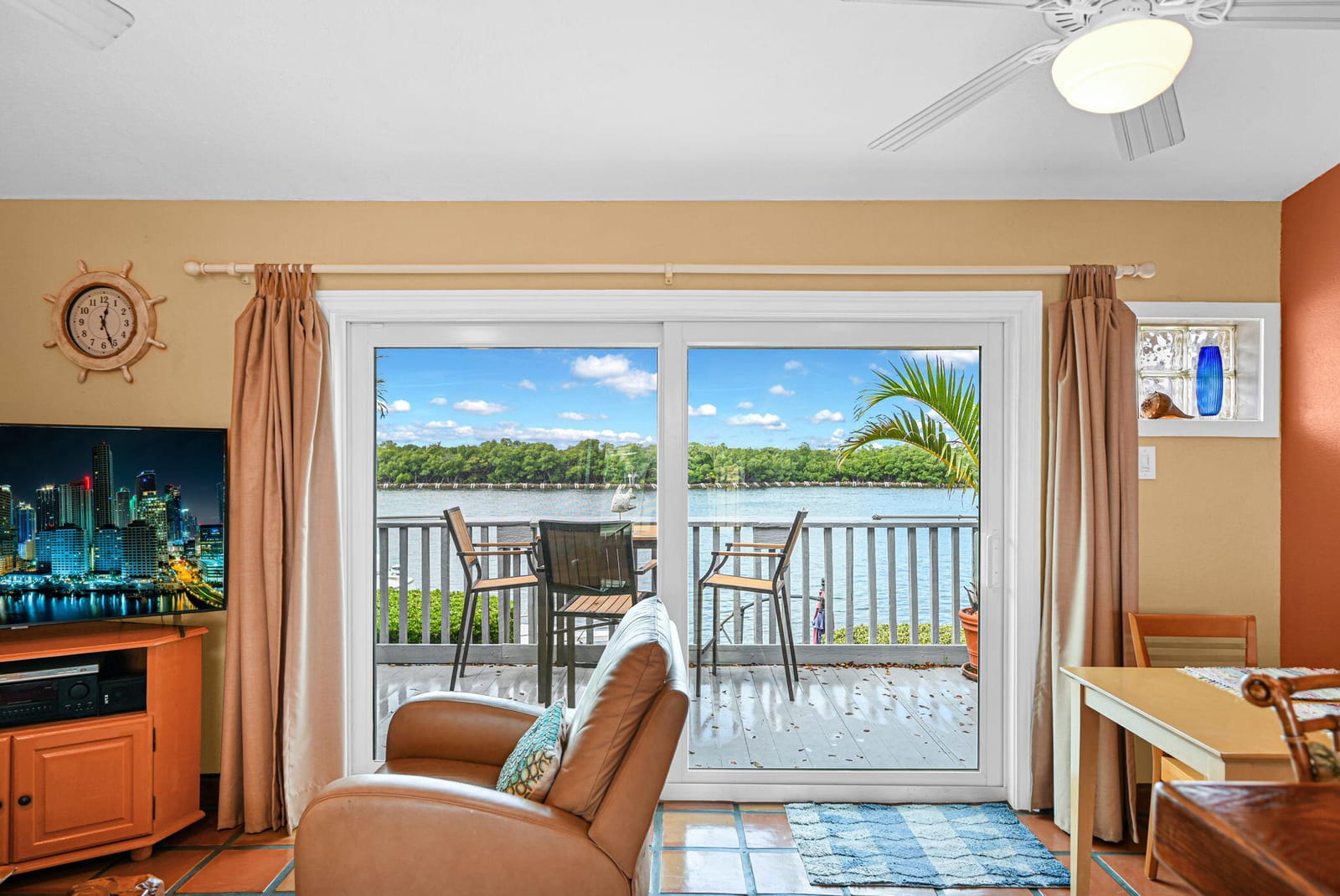 1800 N Ocean Drive 204 — photo 2
