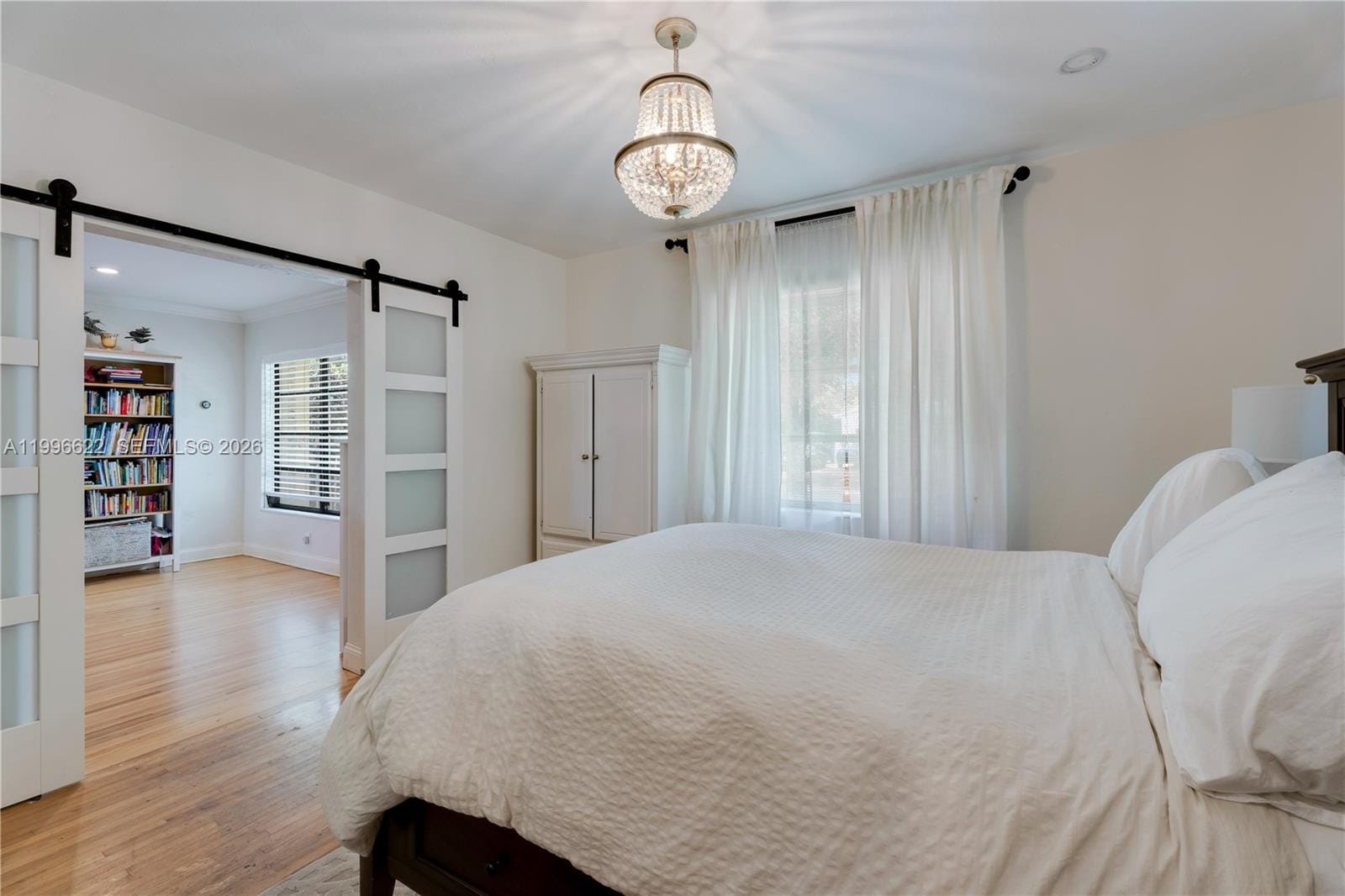 466 Loretto Avenue, Coral Gables, FL 33146 photo 3