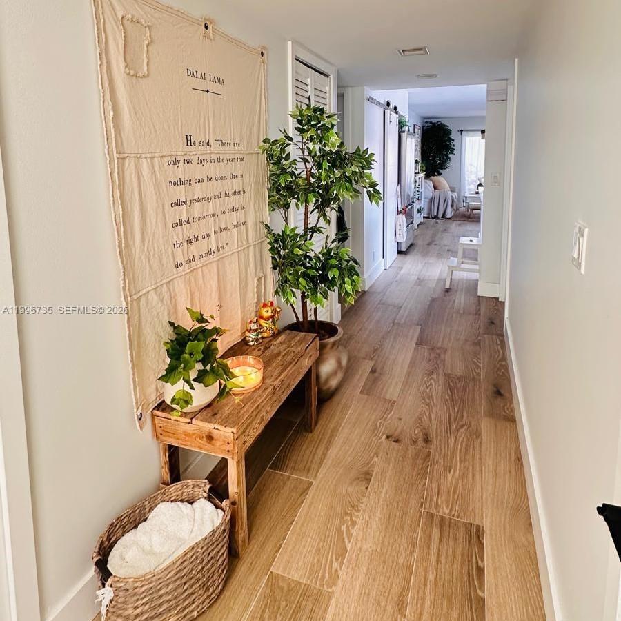 223 Lakeview Drive 204, Weston, FL 33326, Weston