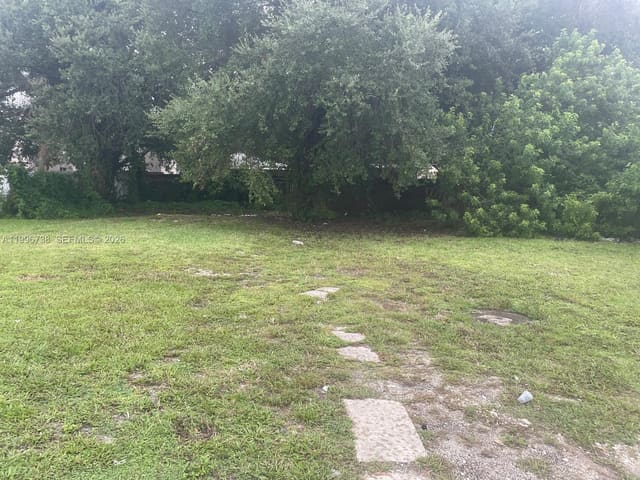 3068 NW 46th Street, Miami, FL 33142