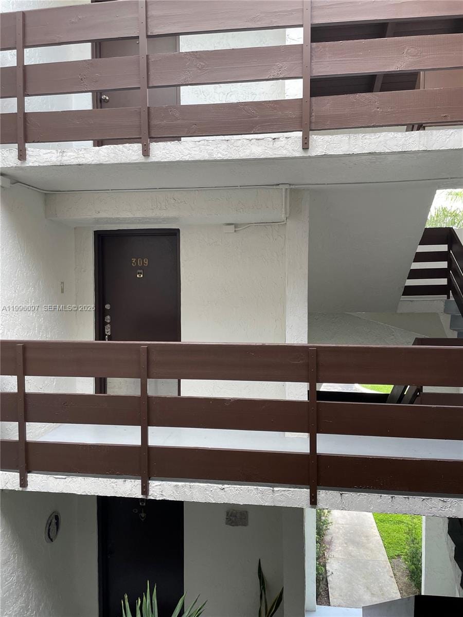 9140 SW 123rd Court 309 — photo 2