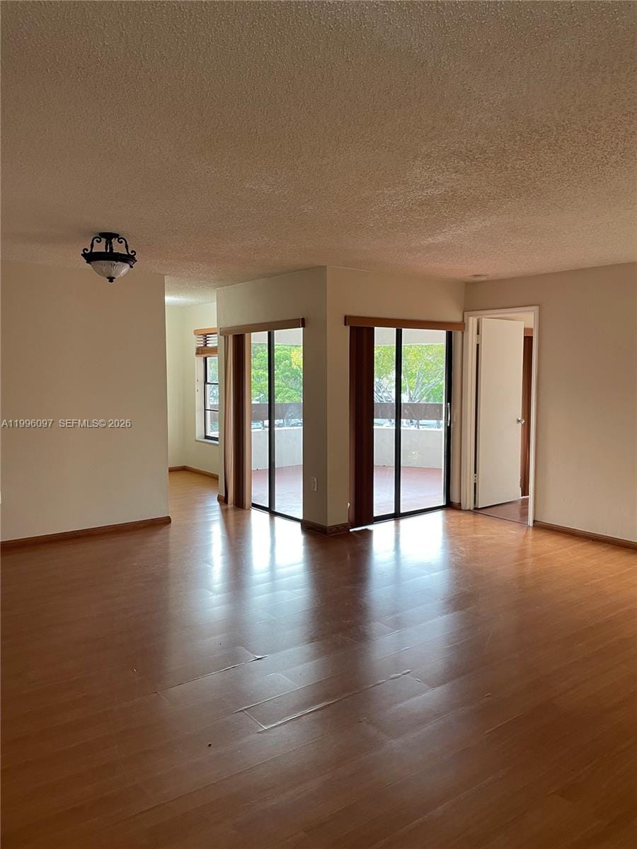 9140 SW 123rd Court 309 — photo 4