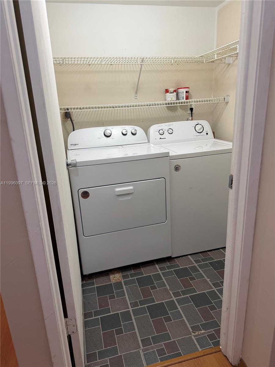 9140 SW 123rd Court 309 — photo 8