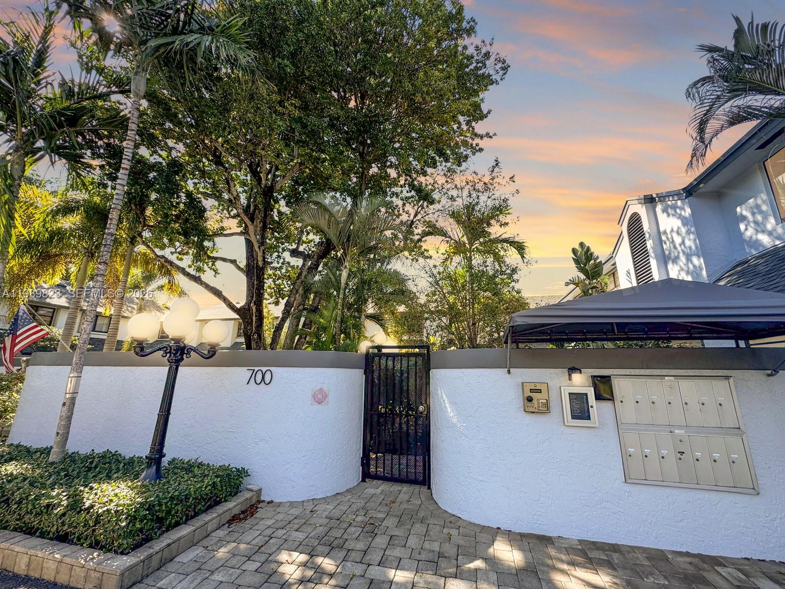 700 SE 14th Street G, Fort Lauderdale, FL 33316, Fort Lauderdale