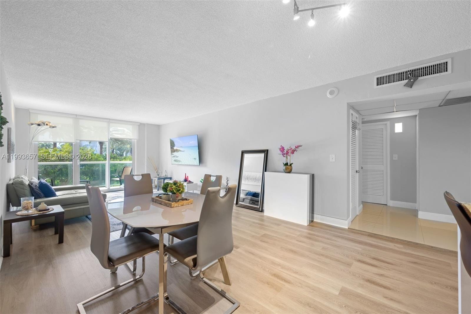 19370 Collins Avenue 225 — photo 8