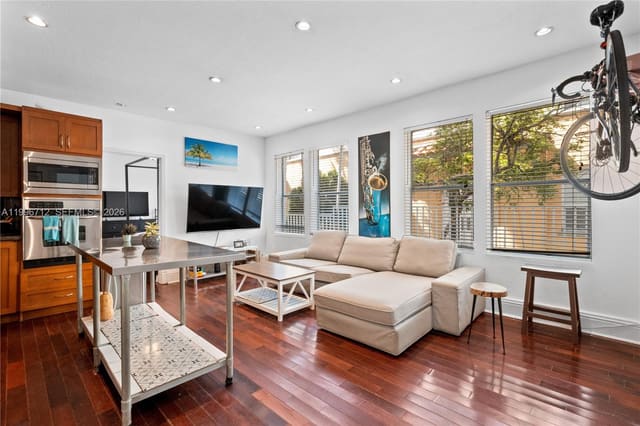 1027 Pennsylvania Avenue 102, Miami Beach, FL 33139