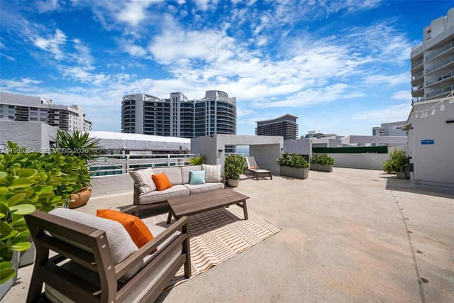5970 Indian Creek Dr Ph-4 PH-4, sold in Nautica Condo, Miami Beach, FL