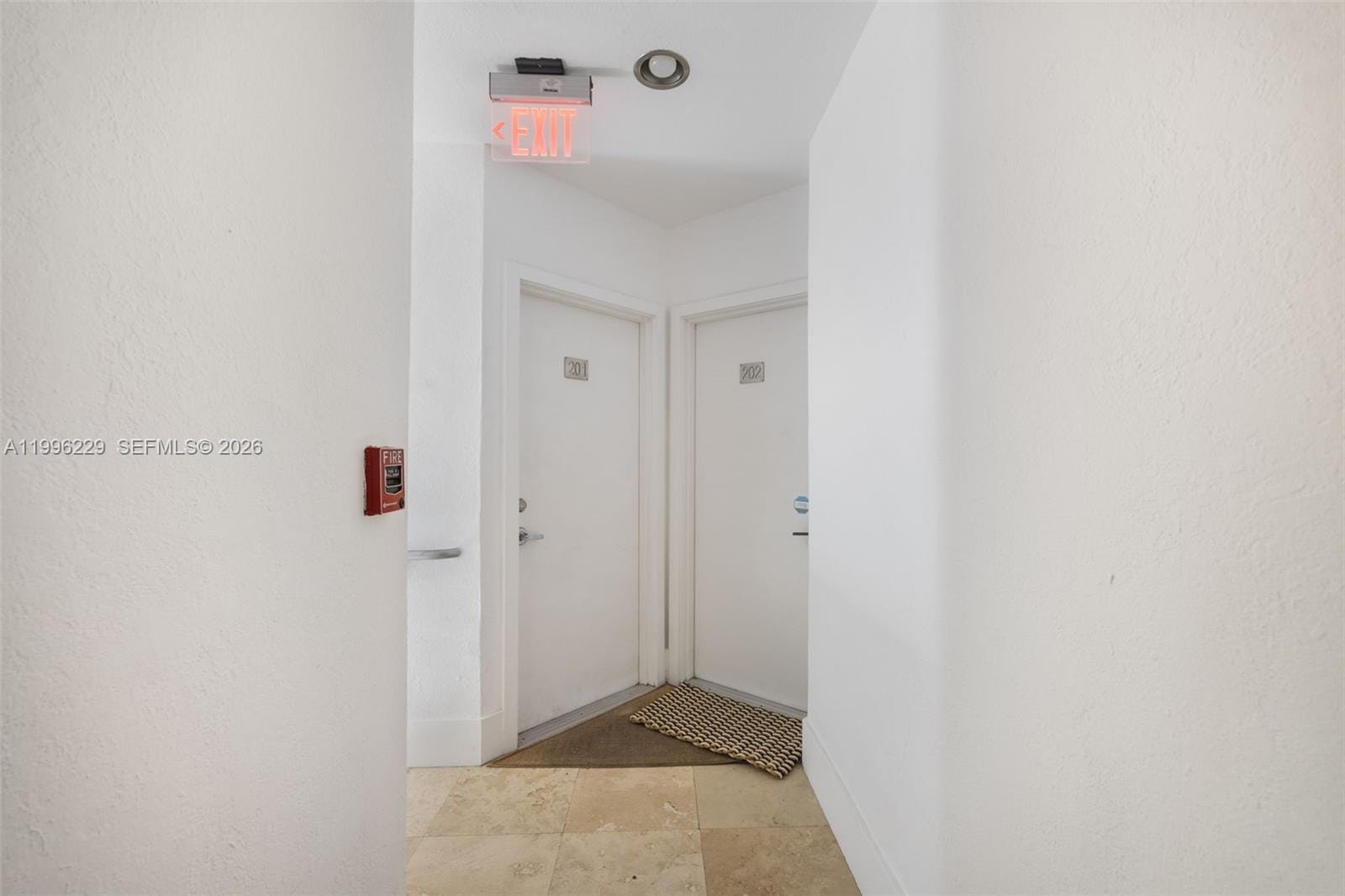 3915 N Meridian Avenue 201, Miami Beach, FL 33140 photo 28