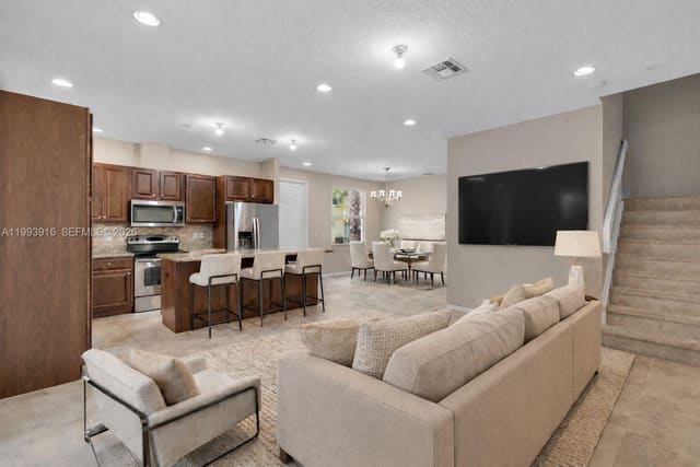 4308 Cascada Circle, sold in Cascada at Monterra, Cooper City, FL