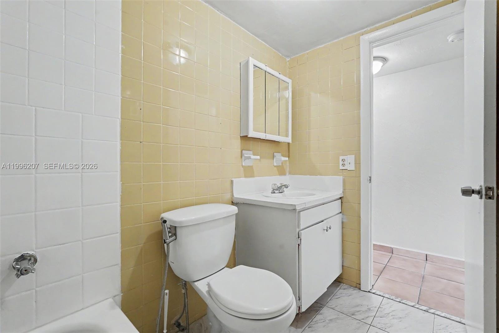 4655 Palm Avenue 205, Hialeah, FL 33012 photo 28
