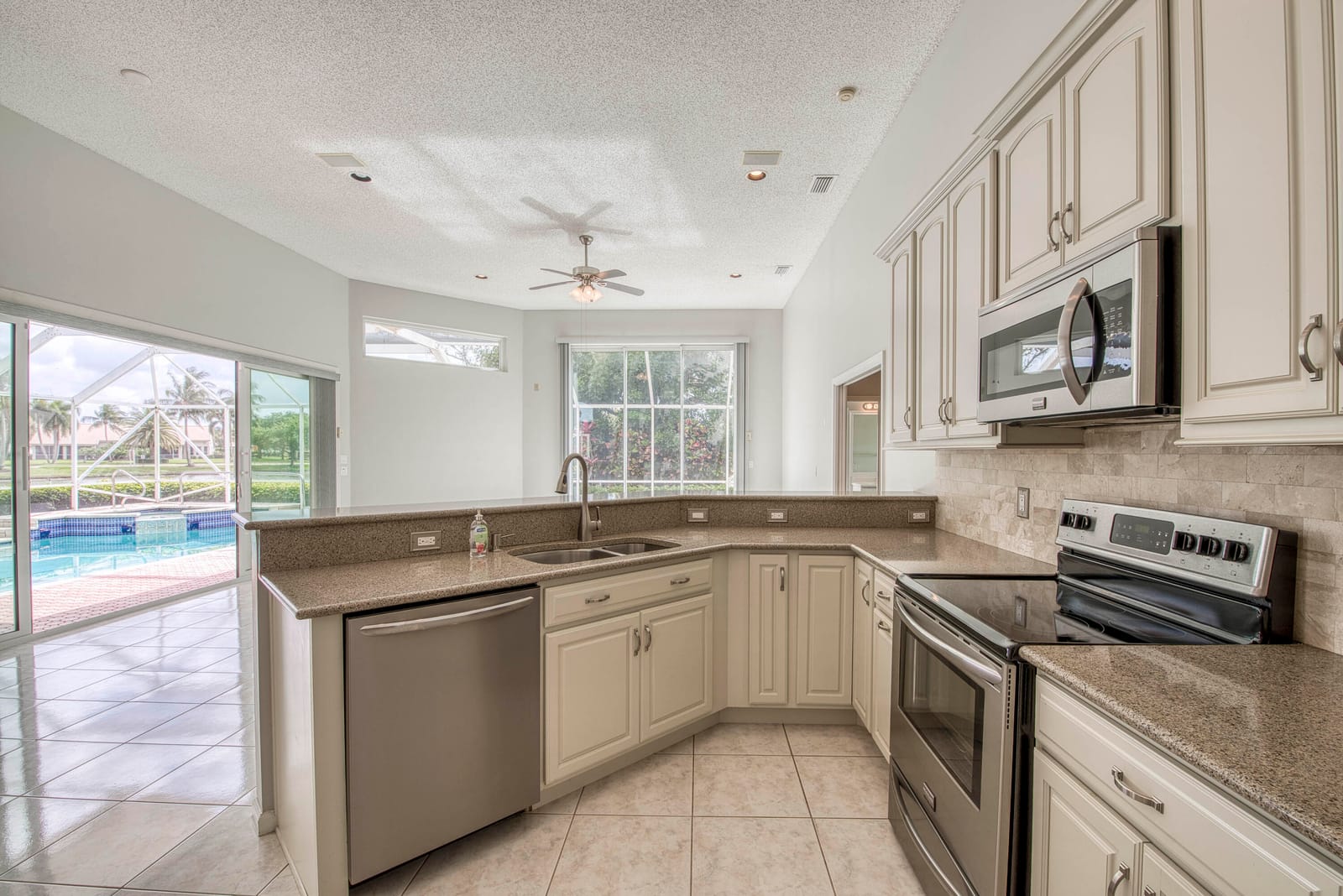 7538 Northport Drive, Boynton Beach, FL 33472 photo 15