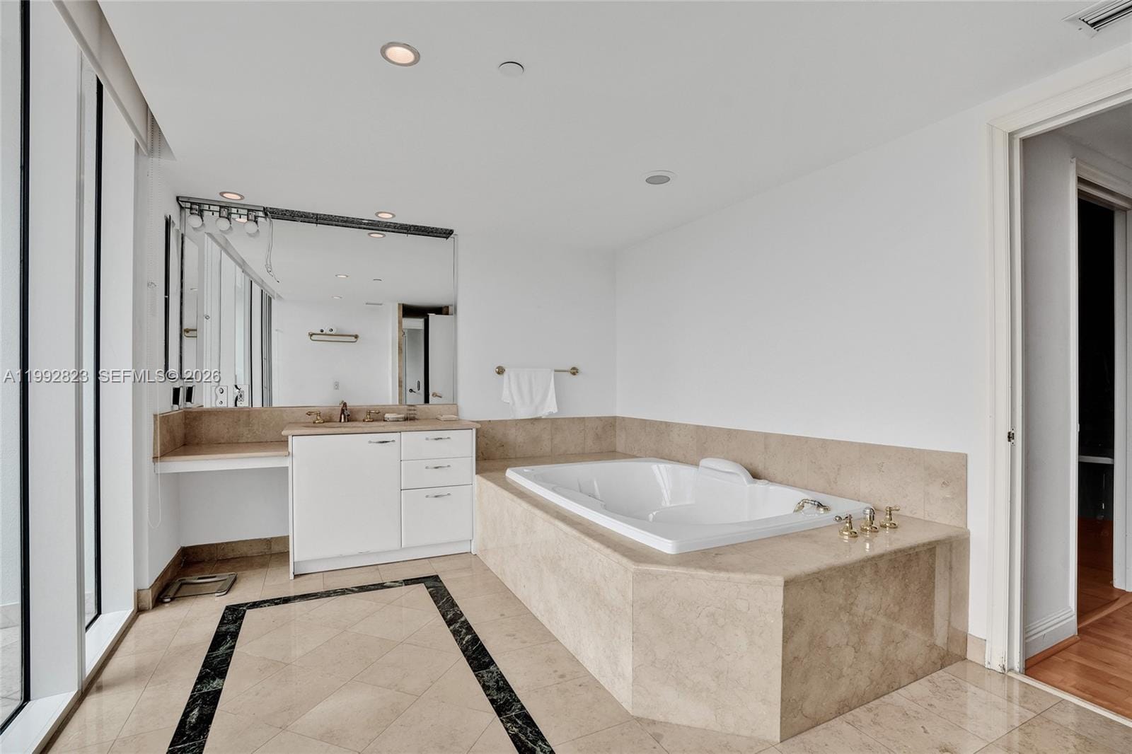 19955 NE 38th Court 1002, Aventura, FL 33180 photo 17