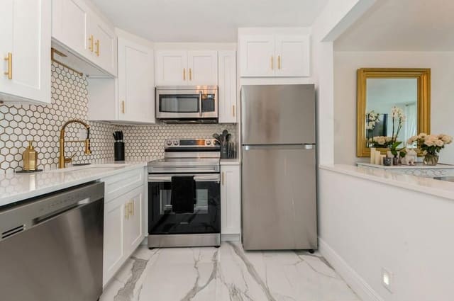1830 Embassy Drive 503, sold in Lakeshore Club Condo, West Palm Beach, FL