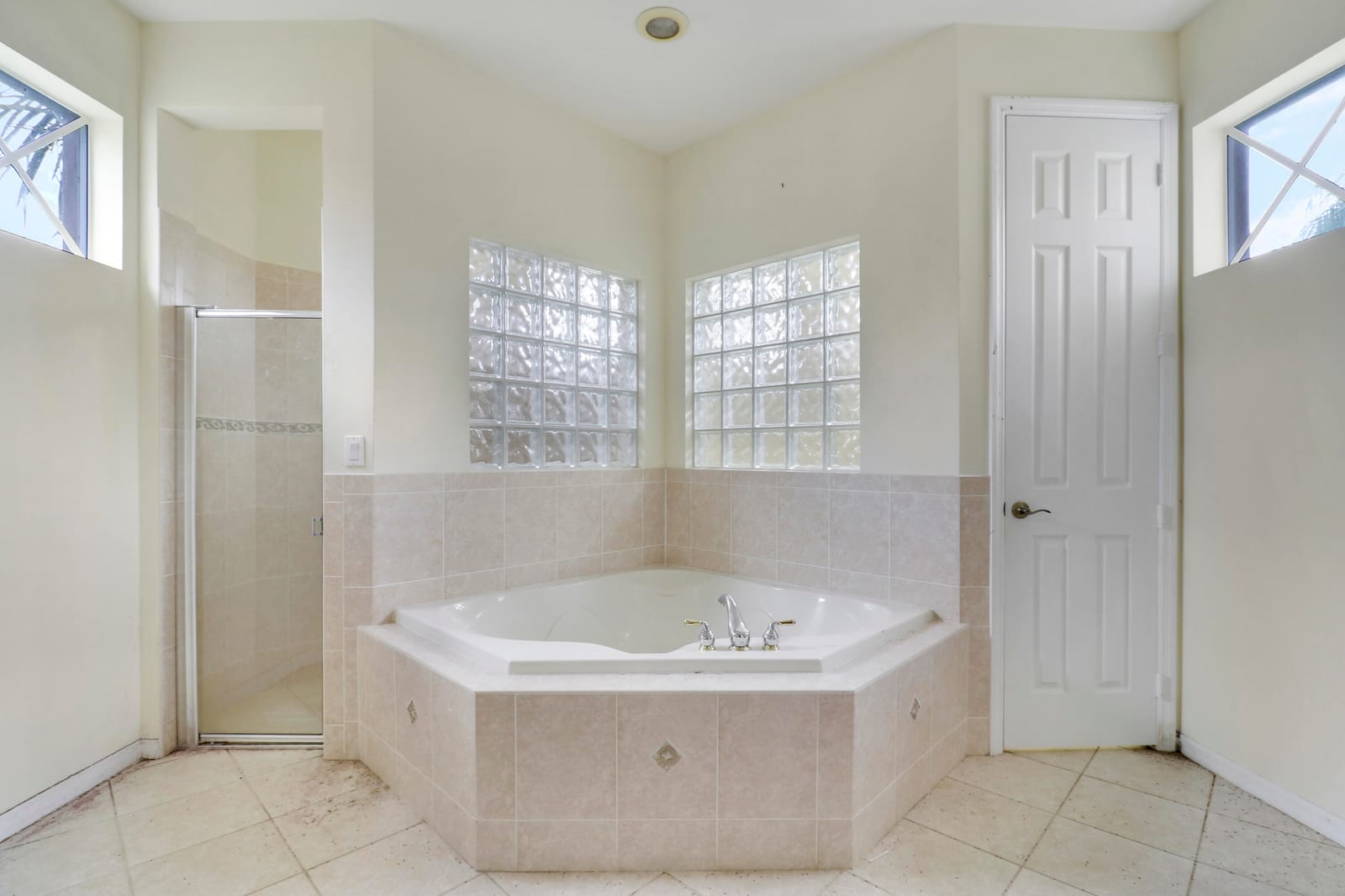 1599 Newhaven Point Lane — photo 11