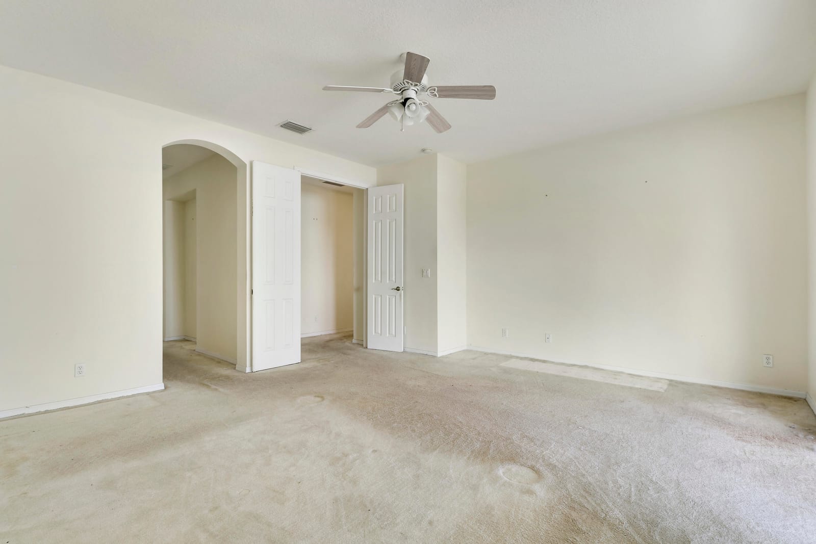 1599 Newhaven Point Lane — photo 10