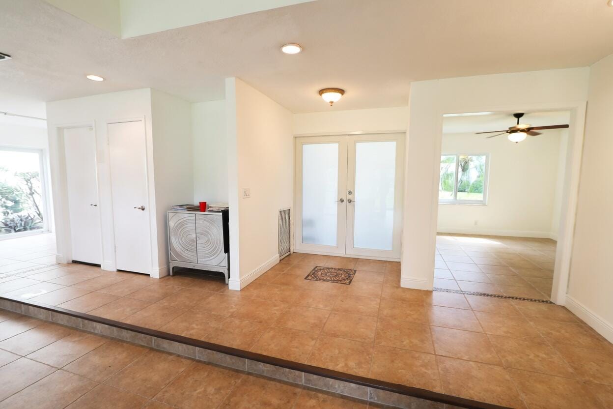5667 Cameo Drive N, Boca Raton, FL 33433 photo 8