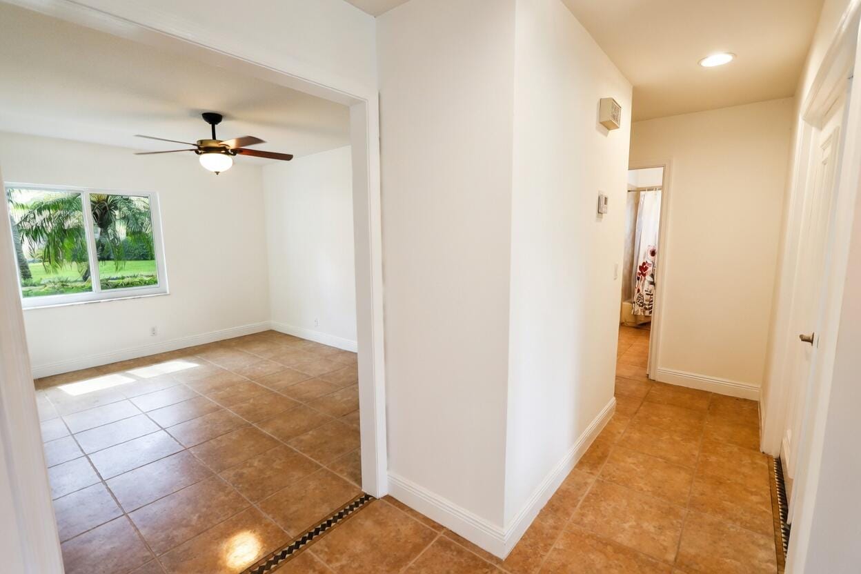 5667 Cameo Drive N, Boca Raton, FL 33433 photo 9