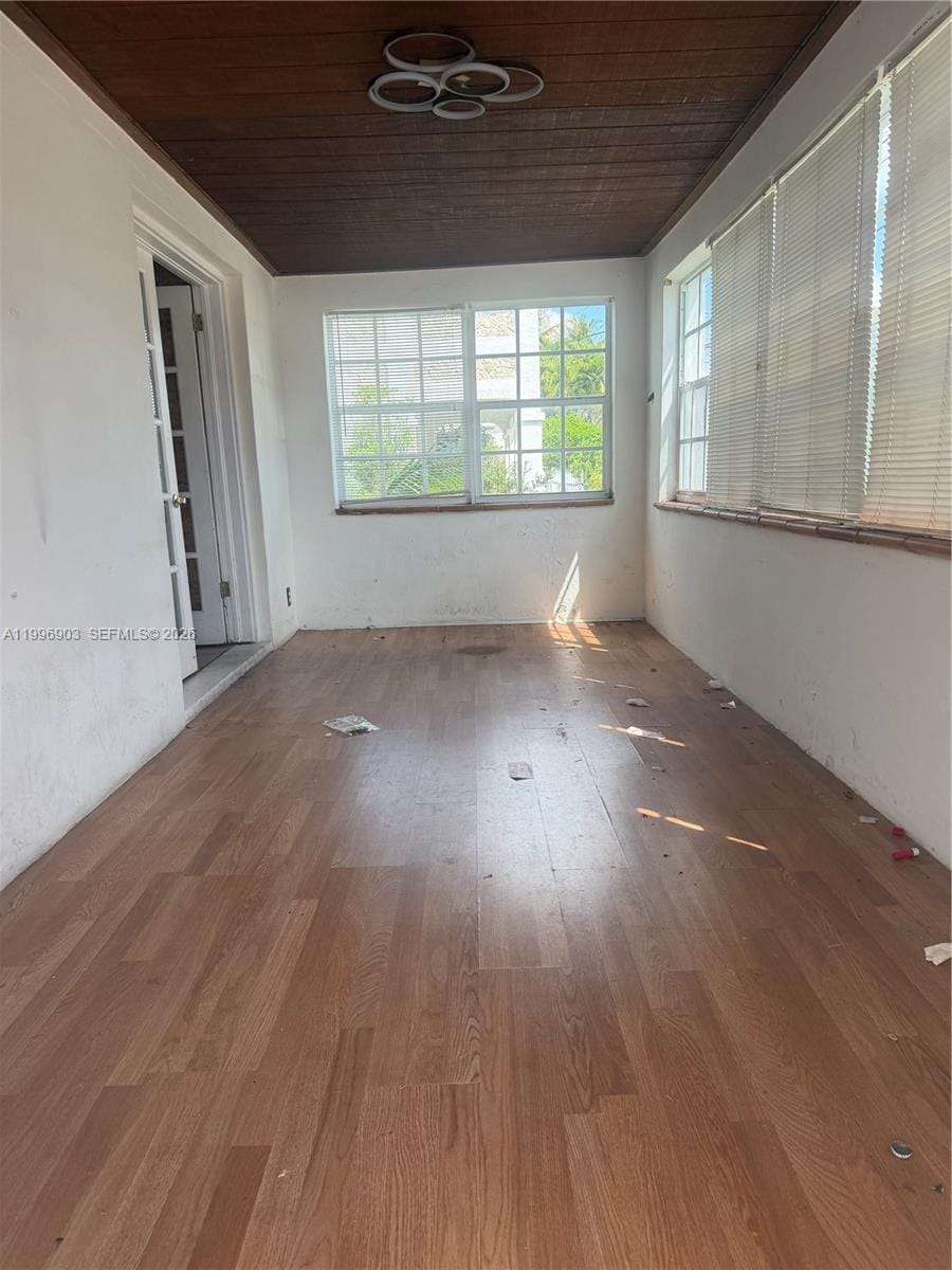 634 SW 10th Avenue — photo 2