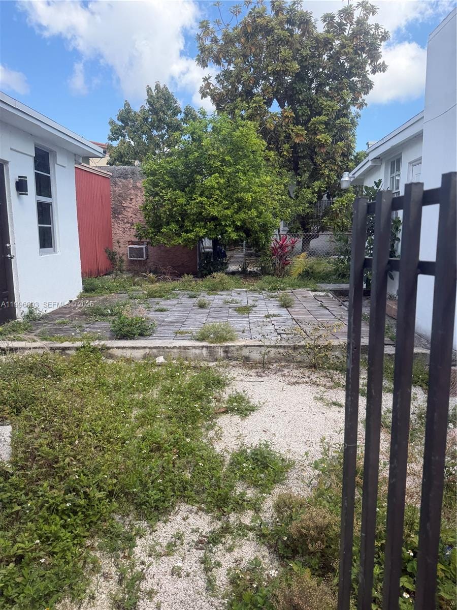 634 SW 10th Avenue — photo 12