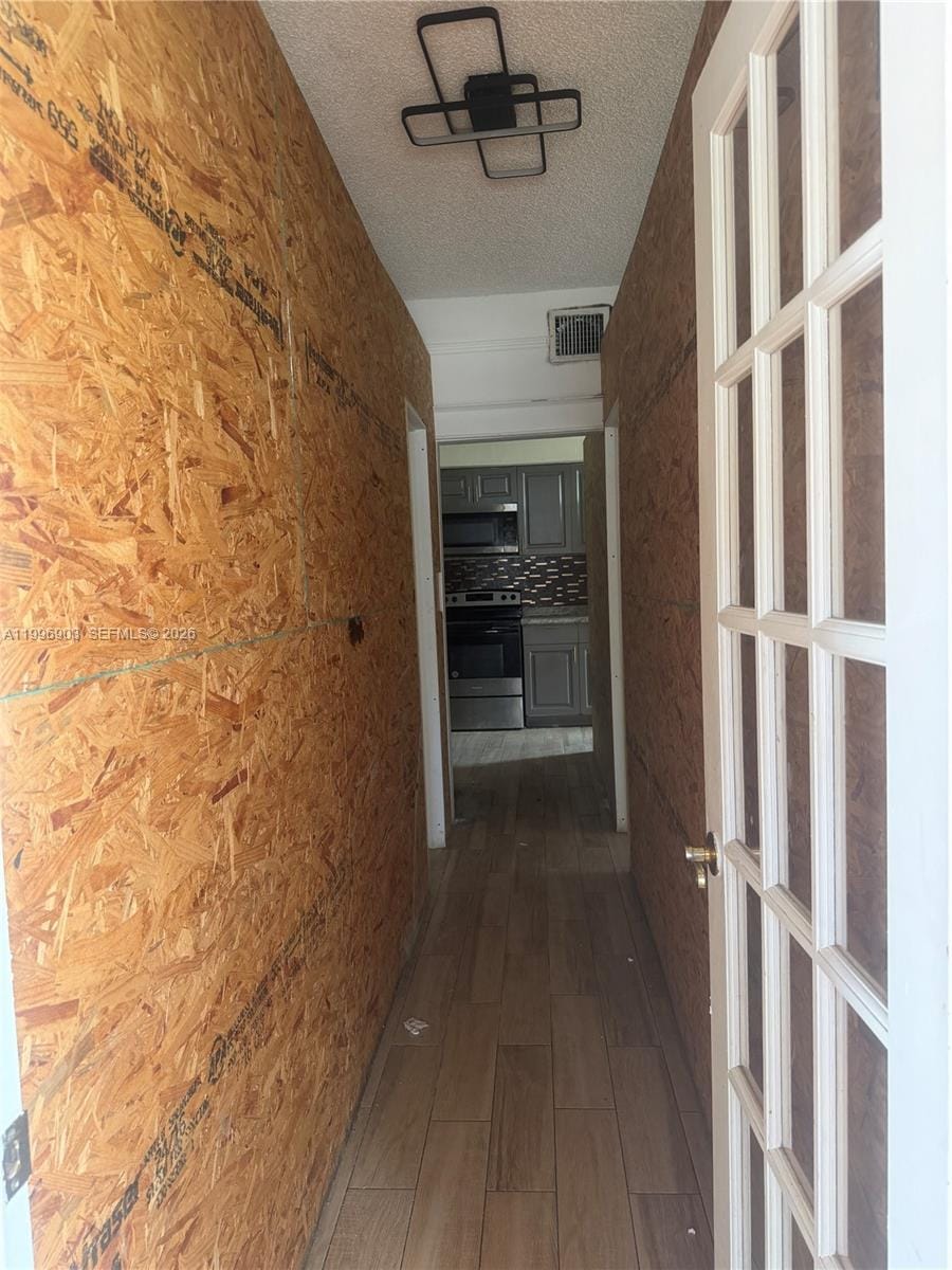 634 SW 10th Avenue — photo 3