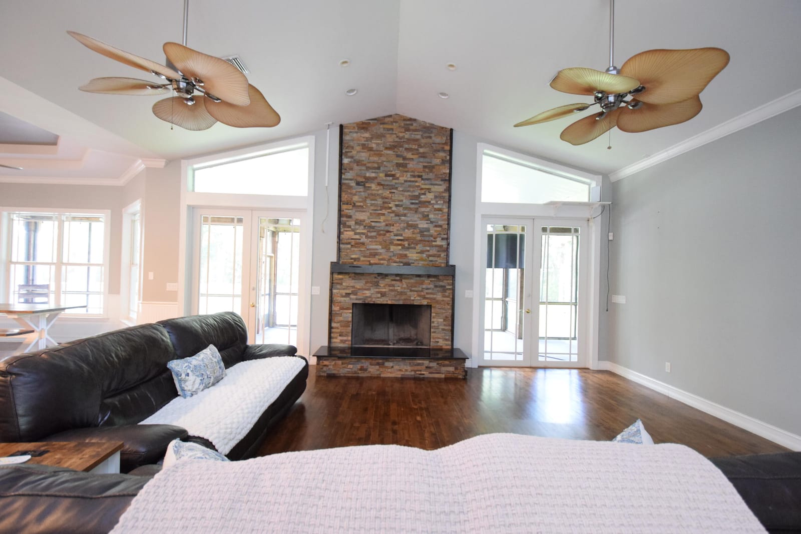 7003 SW Wisteria Terrace — photo 3
