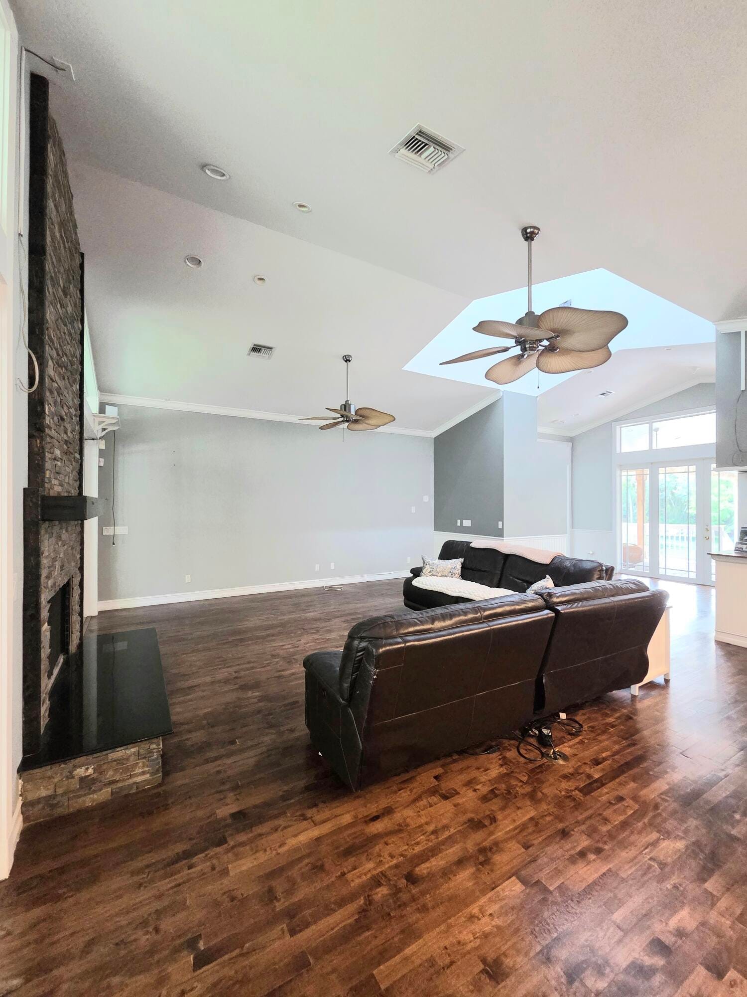 7003 SW Wisteria Terrace — photo 7