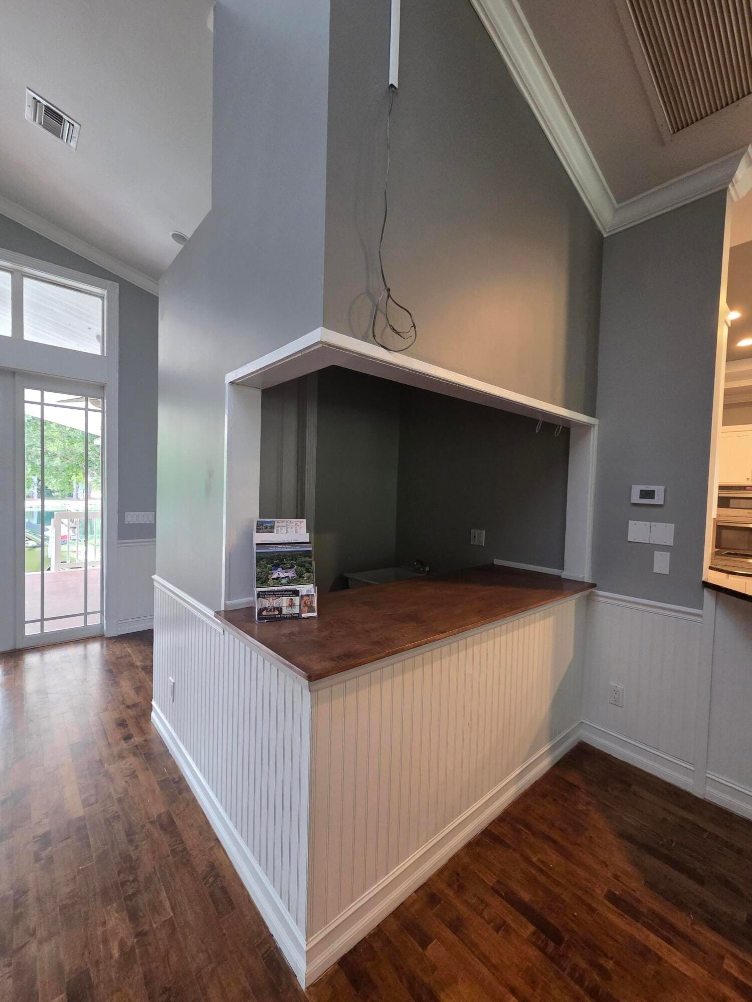 7003 SW Wisteria Terrace — photo 8