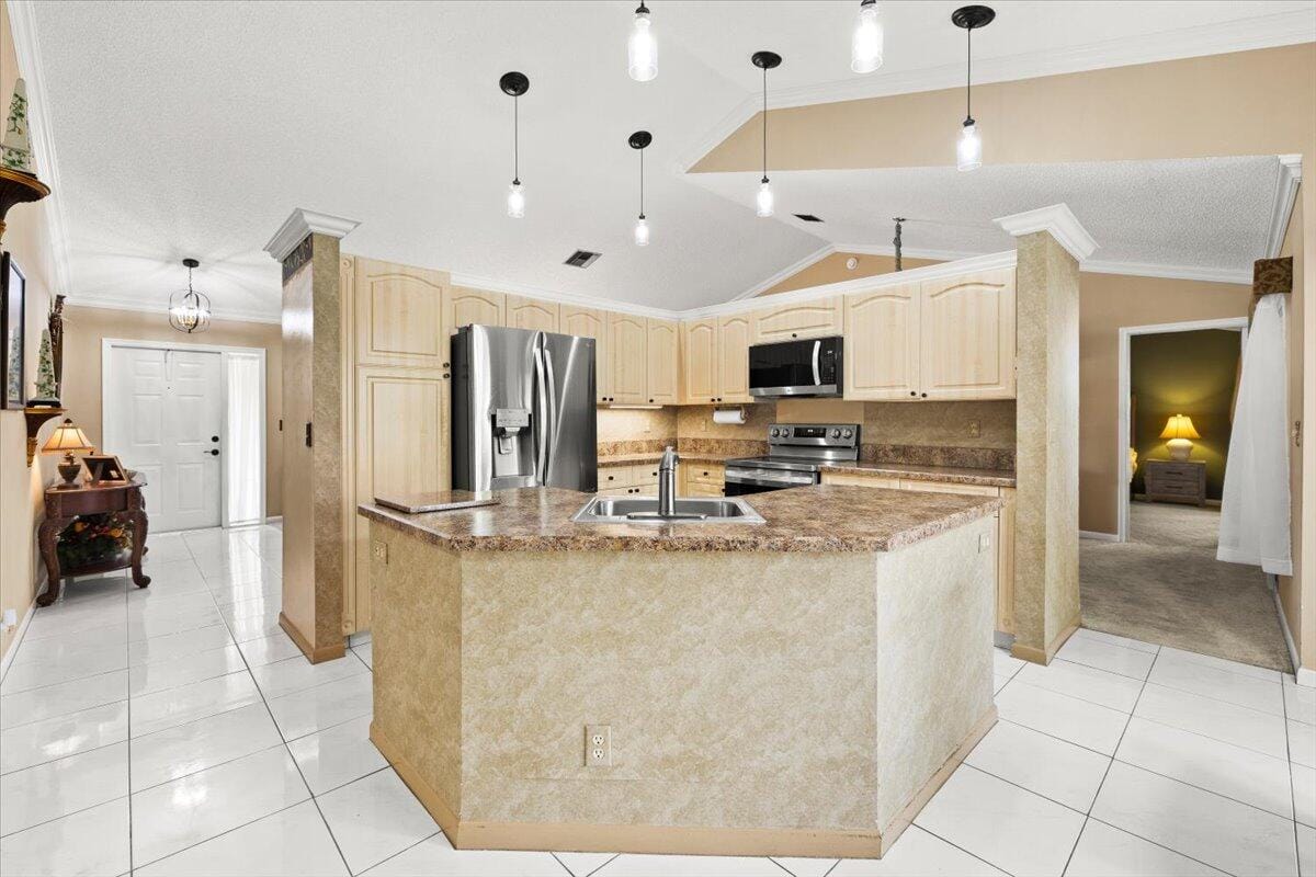 9615 Sun Pointe Drive, Boynton Beach, FL 33437 photo 8