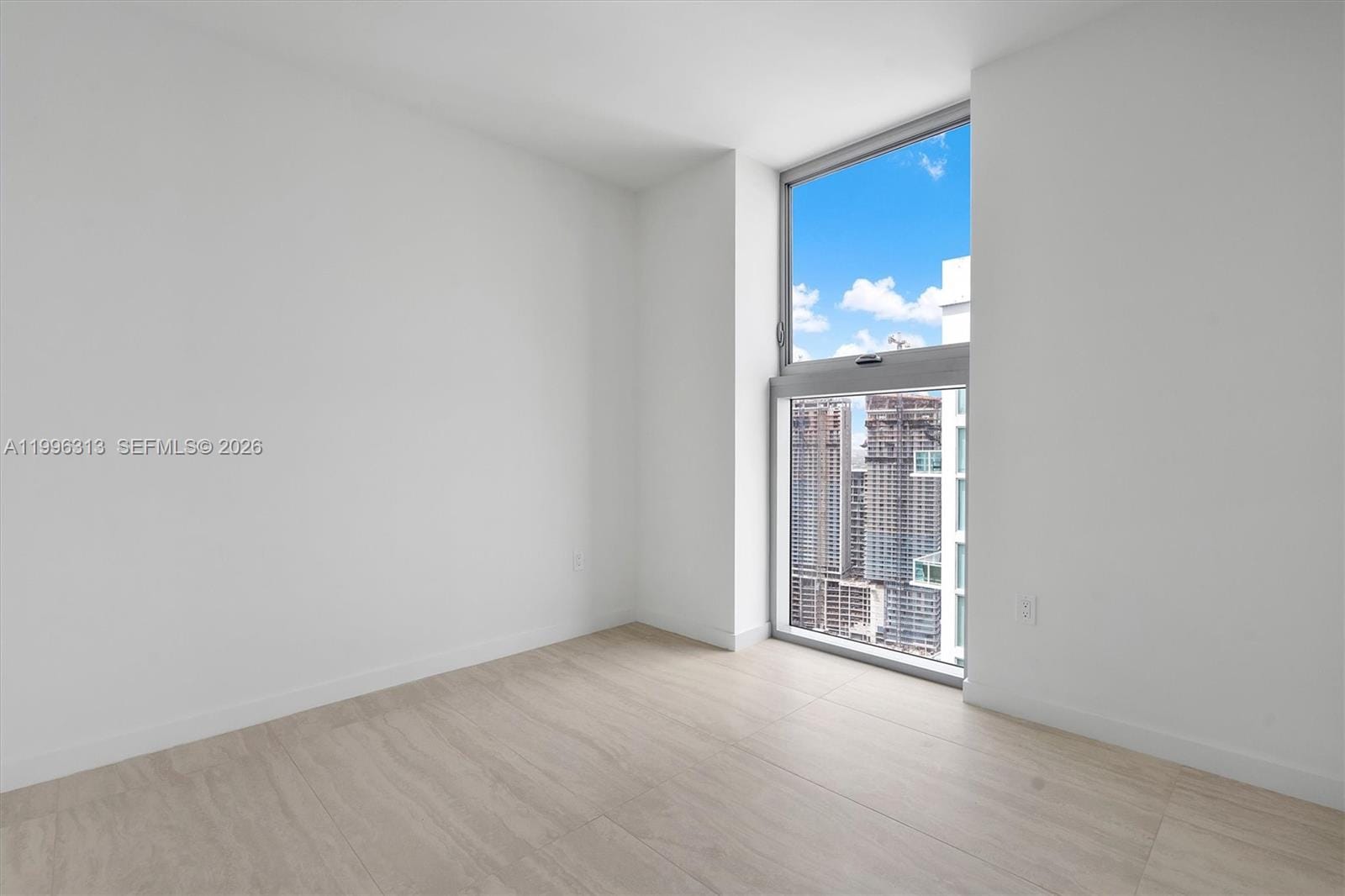 77 SE 5th Street 4206, Miami, FL 33131 photo 15