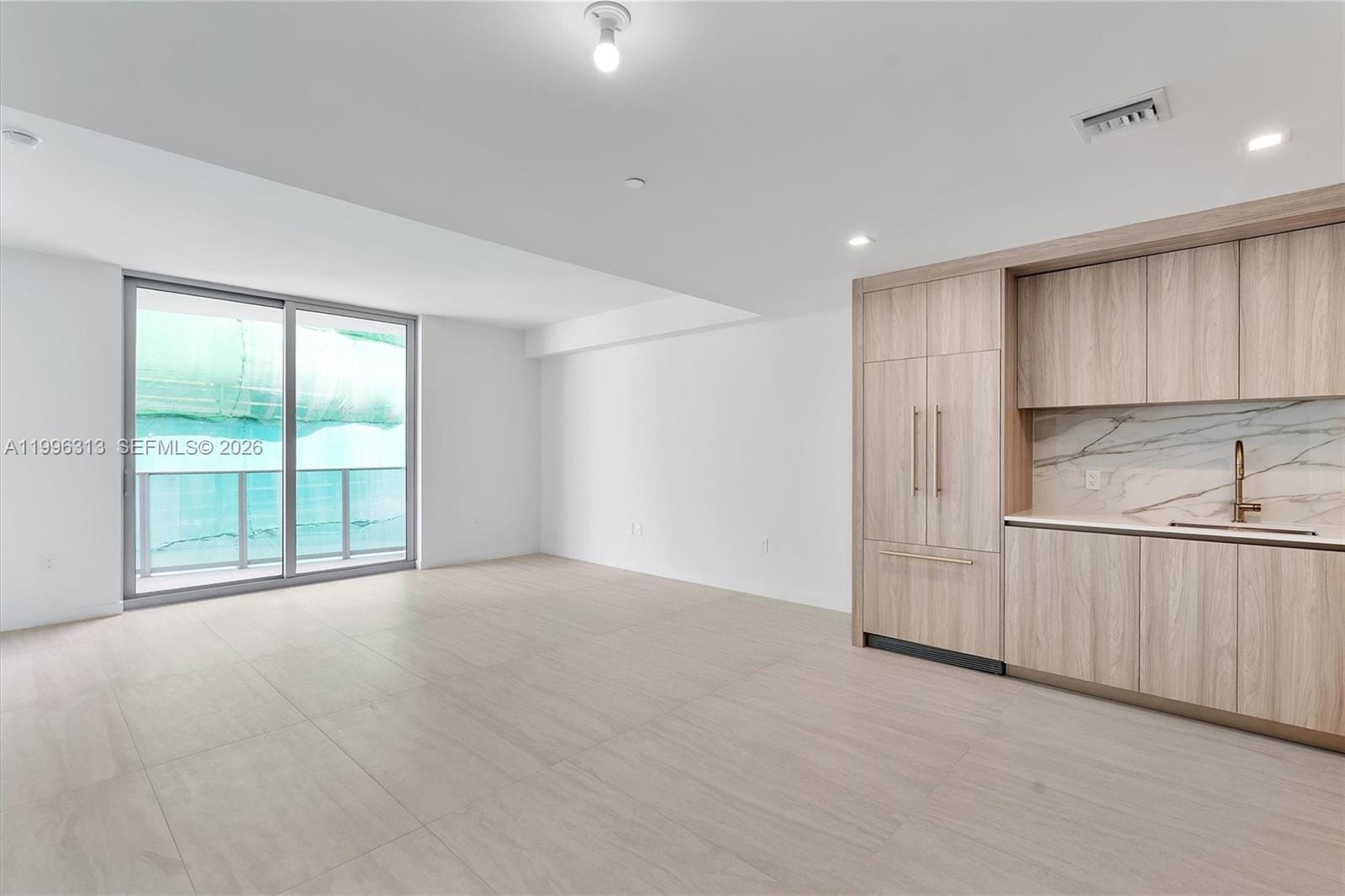 77 SE 5th Street 4206, Miami, FL 33131 photo 3