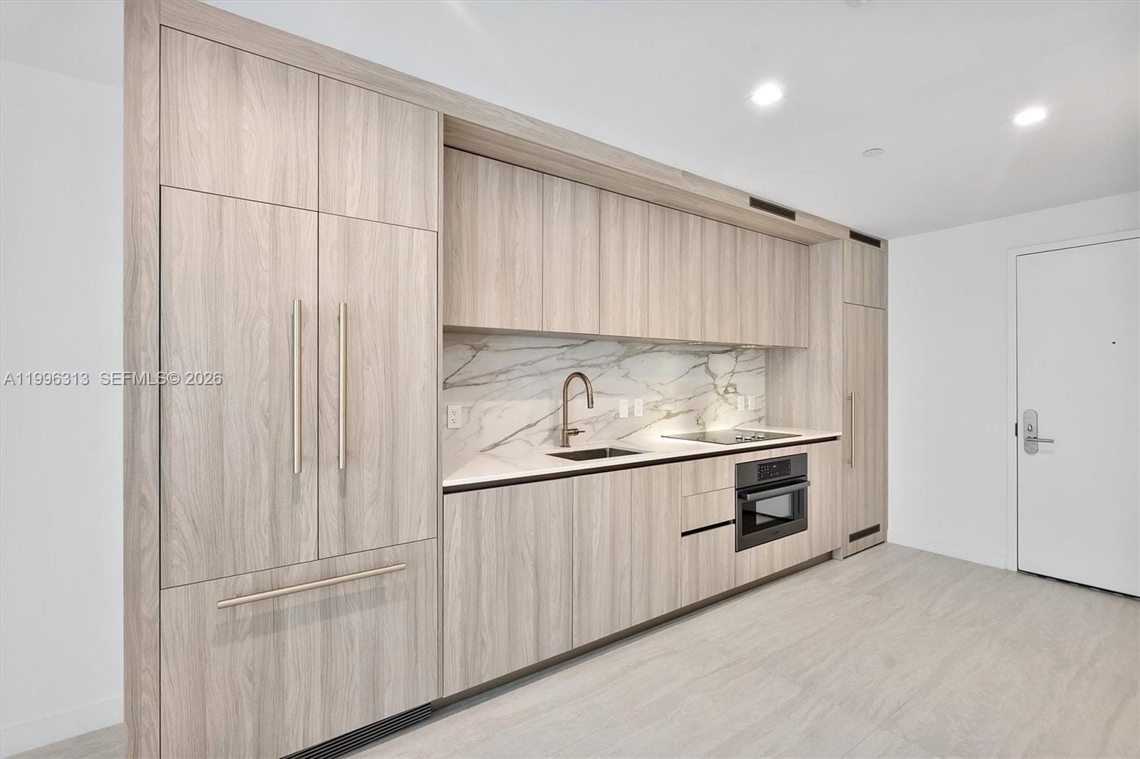 77 SE 5th Street 4206, Miami, FL 33131 photo 10