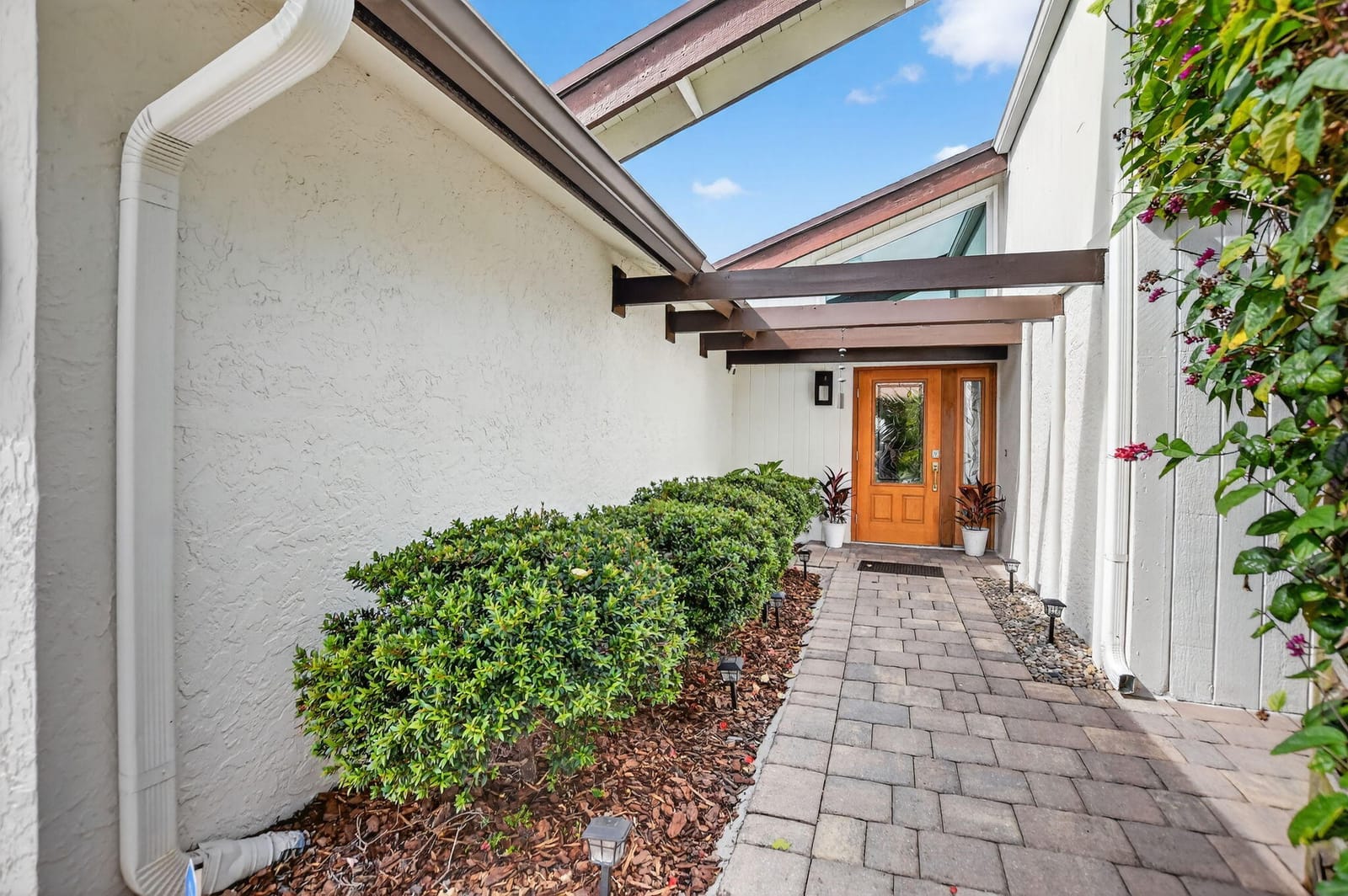 6163 Amberwoods Drive — photo 5
