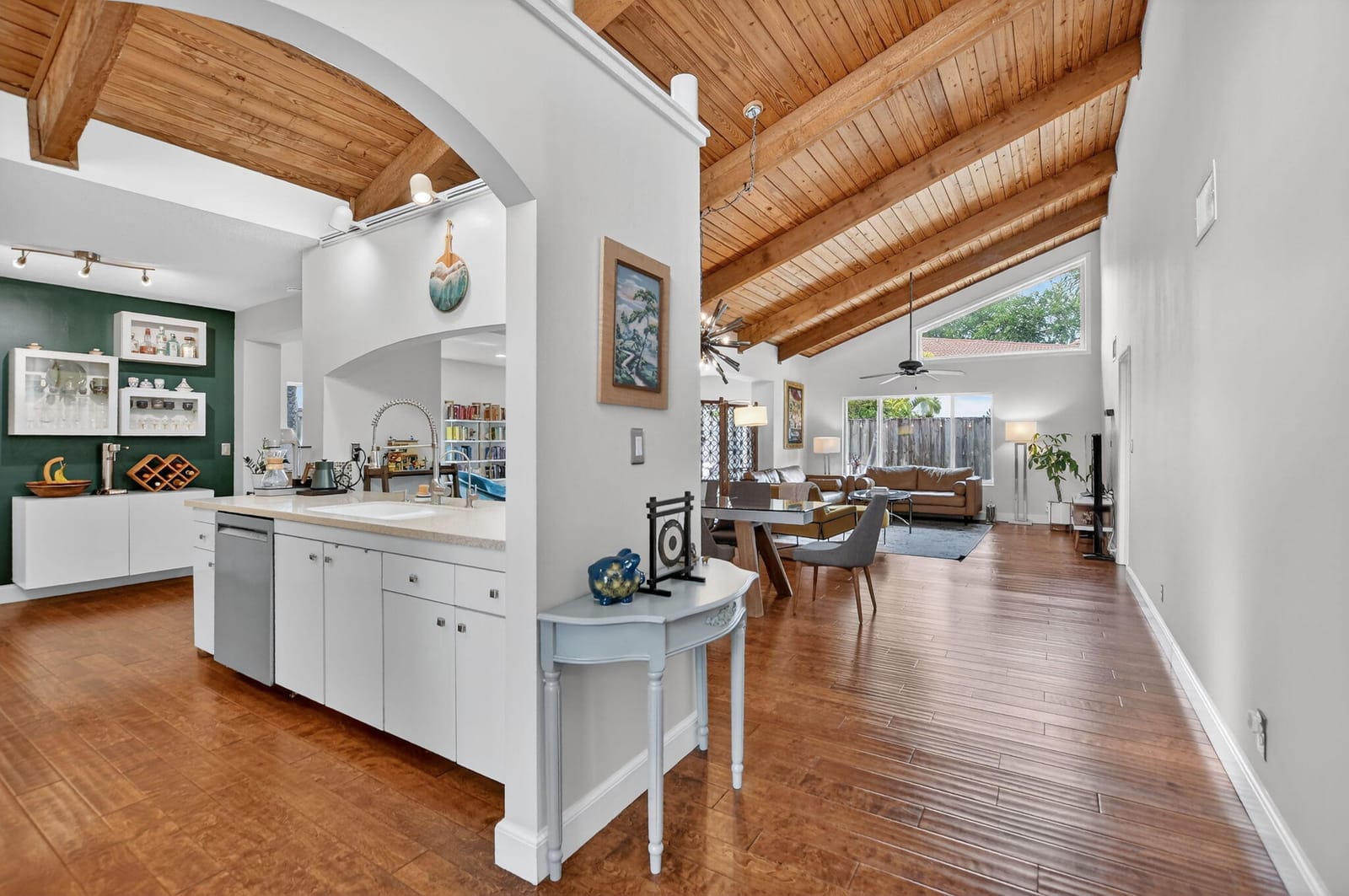 6163 Amberwoods Drive — photo 9