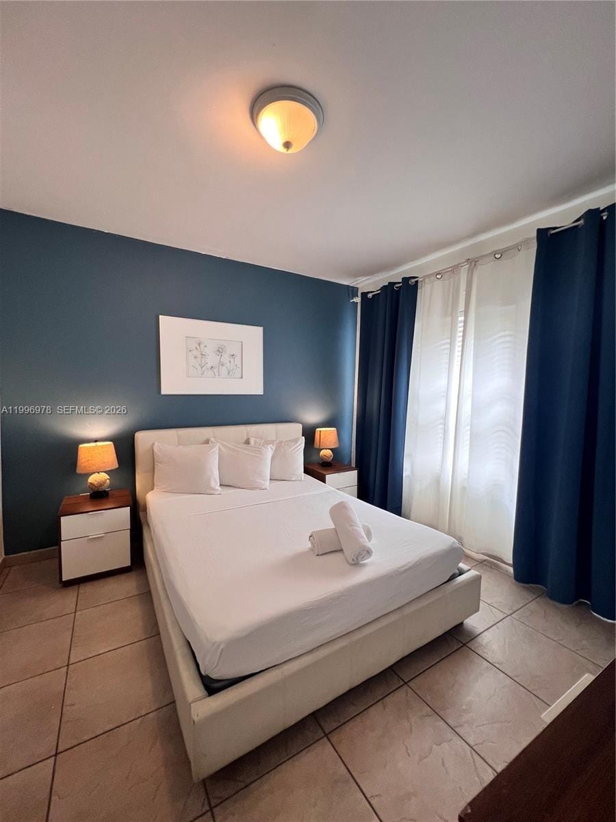 918 Ocean Drive 302 — photo 11