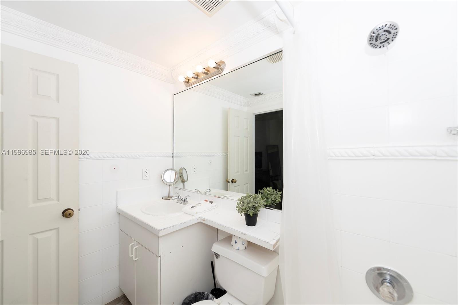 918 Ocean Drive 202, Miami Beach, FL 33139 photo 16