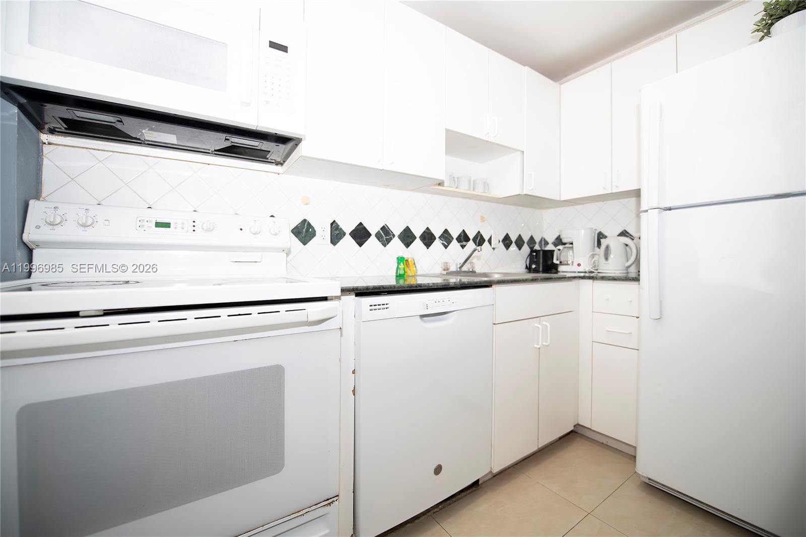 918 Ocean Drive 202, Miami Beach, FL 33139 photo 8
