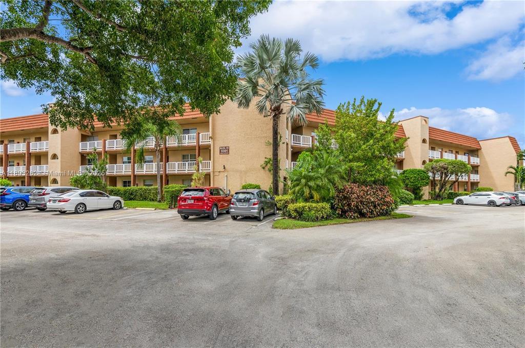 9301 Sunrise Lakes Boulevard, Sunrise, FL 33322, Sunrise