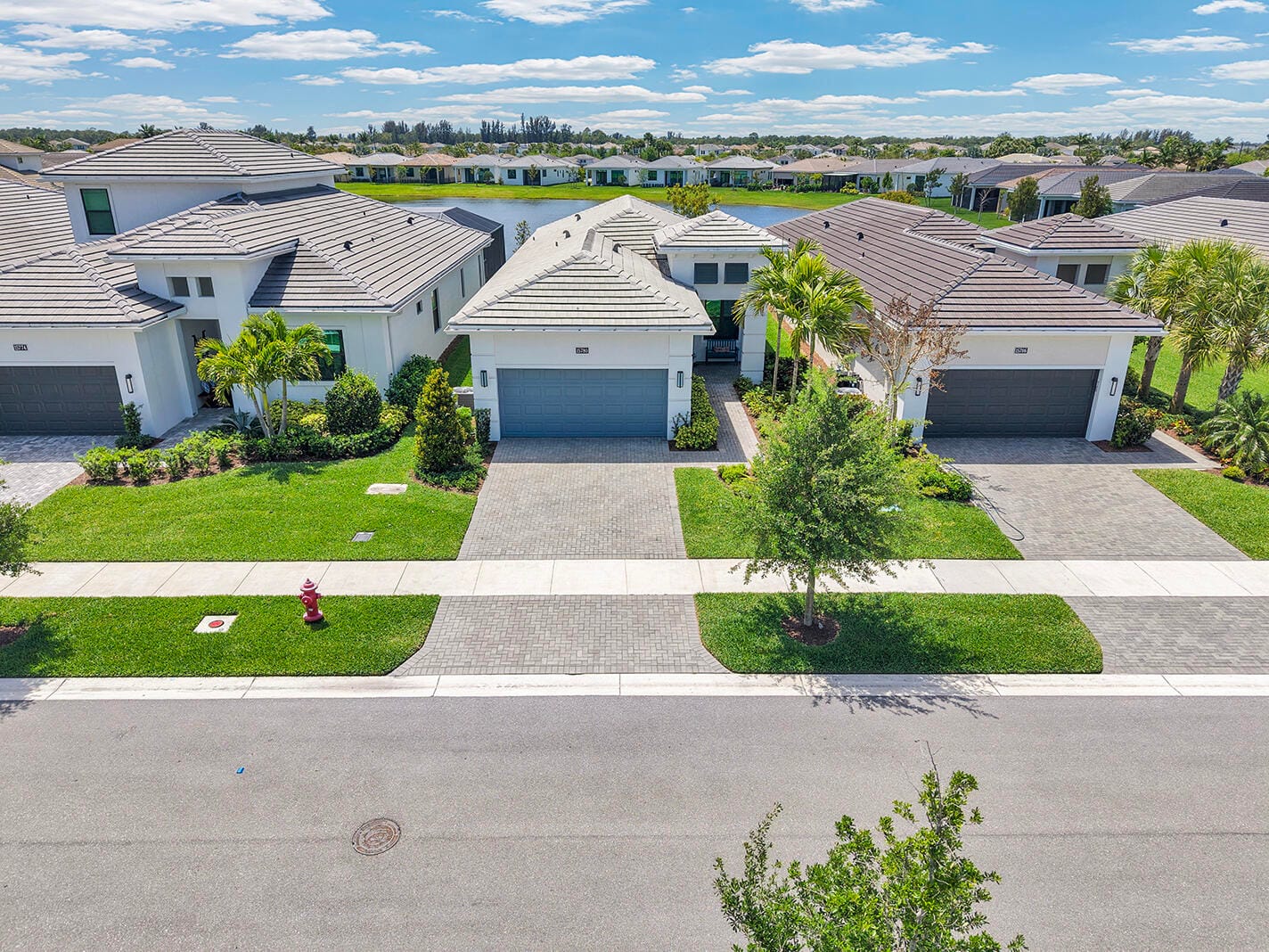 15780 Key Biscayne Lane — photo 4