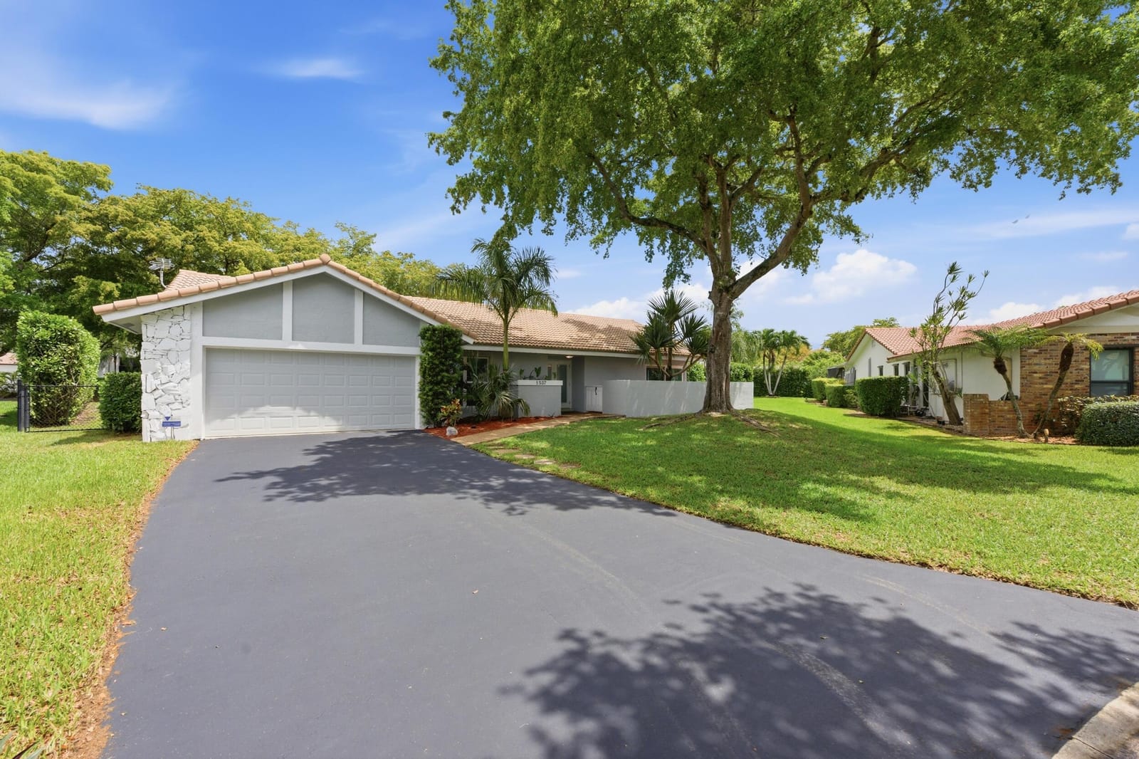 1537 NW 108th Way, Coral Springs, FL 33071 photo 4