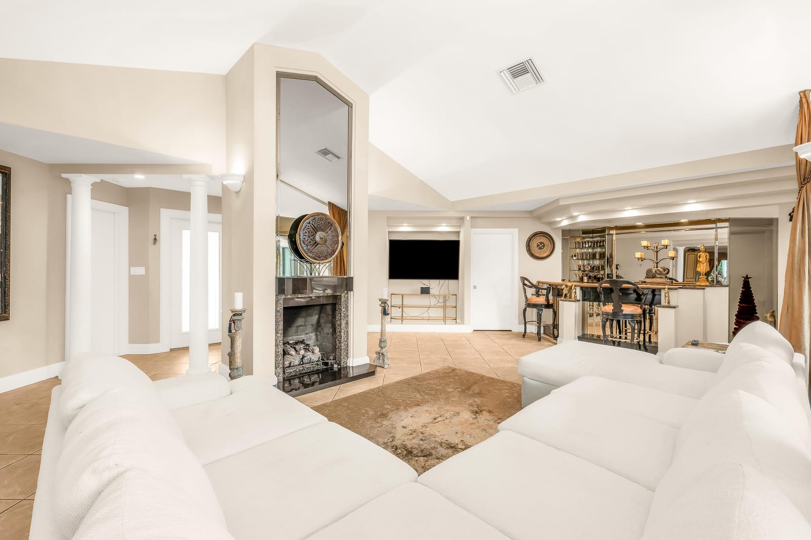 280 Tradewind Drive — photo 12