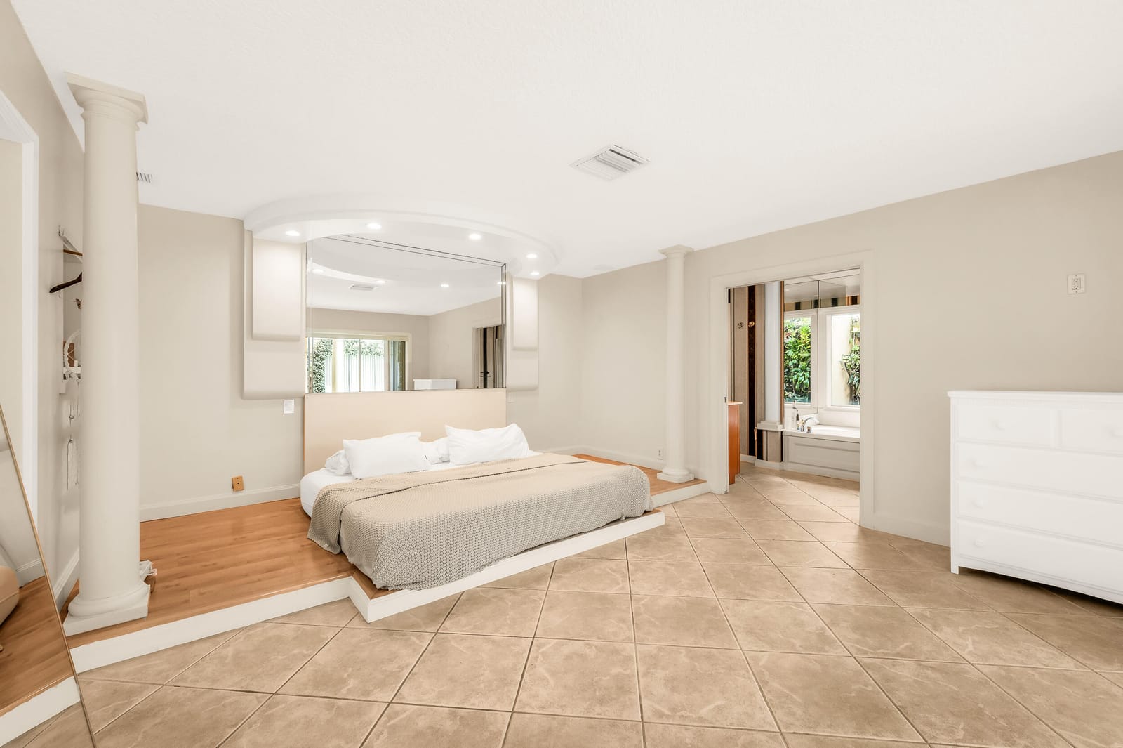280 Tradewind Drive, Palm Beach, FL 33480 photo 19