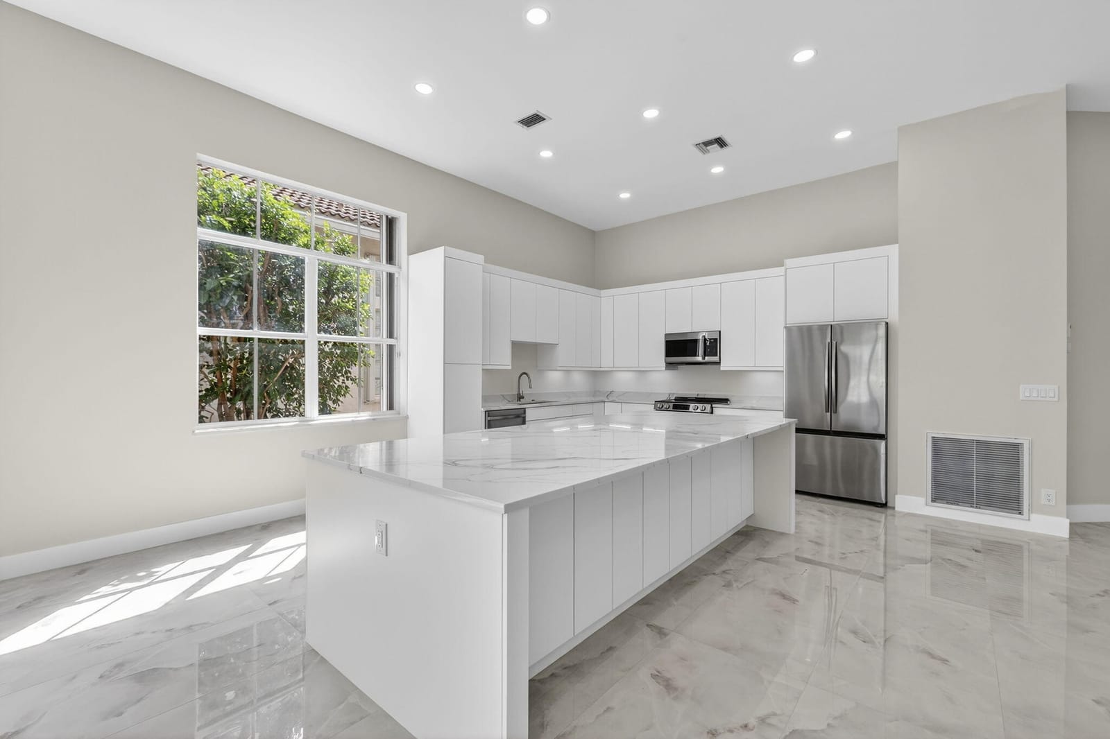 6935 Fairway Lakes Drive, Boynton Beach, FL 33472 photo 10