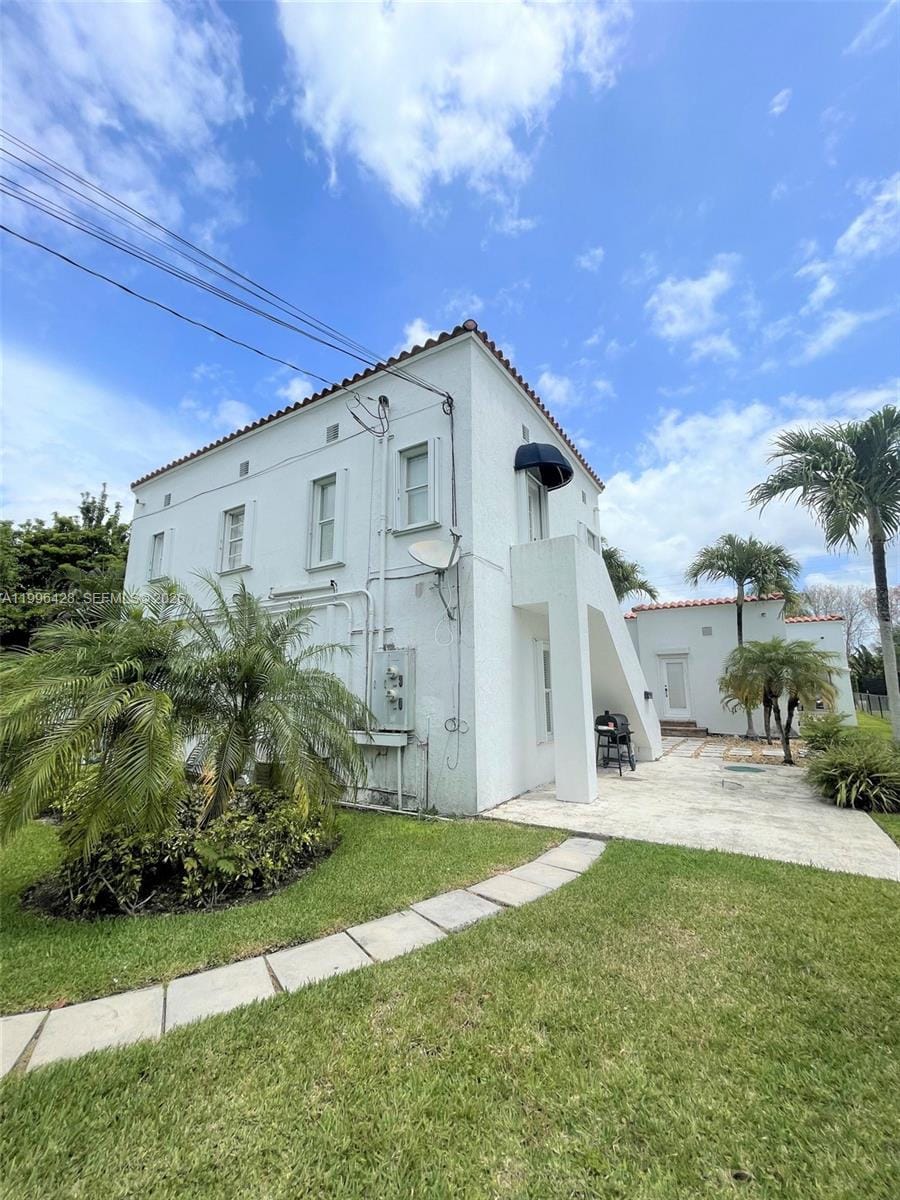 5116 SW 57th Avenue A — photo 3