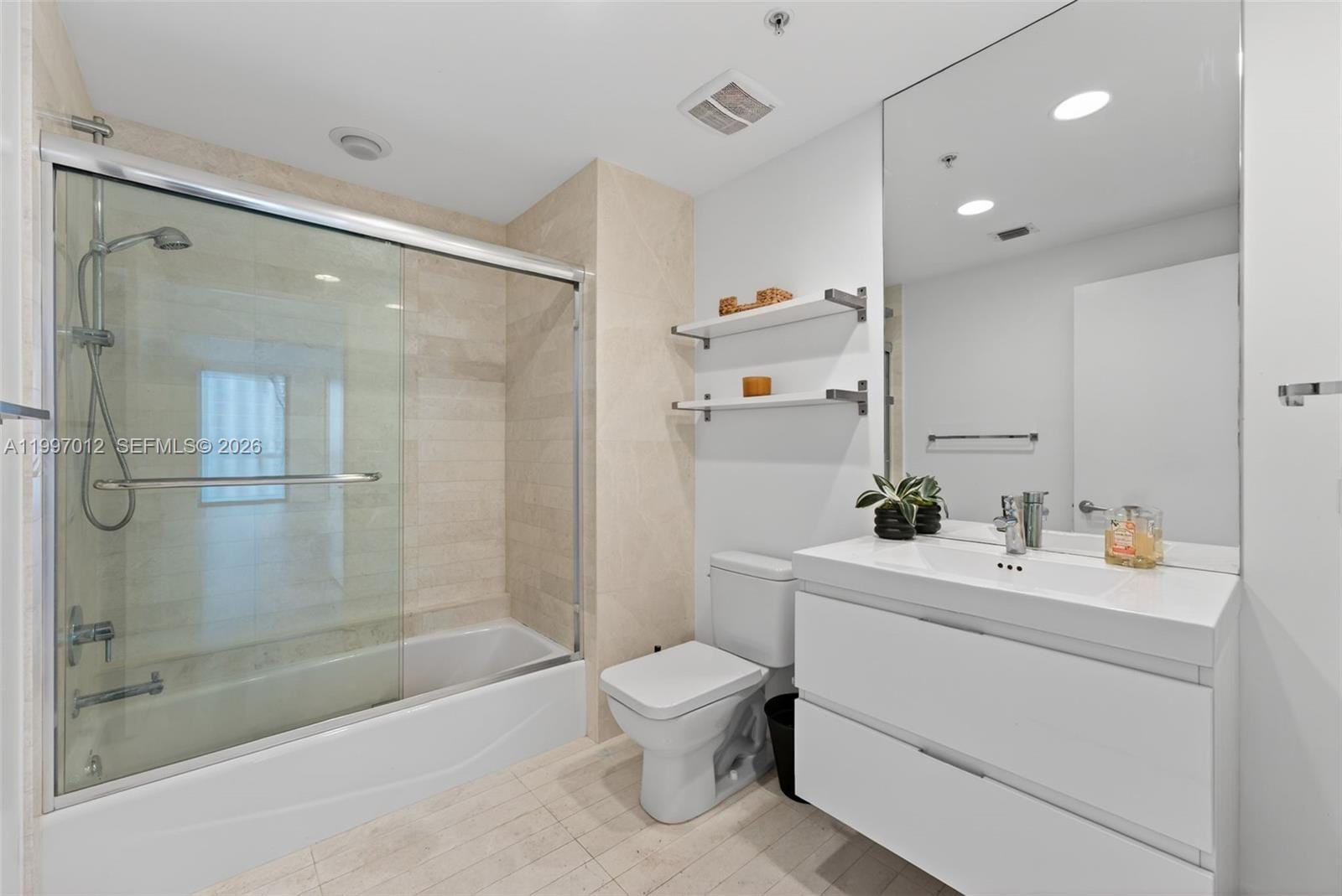 17301 Biscayne Boulevard 1401, North Miami Beach, FL 33160 photo 15